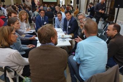 Table discussions_2